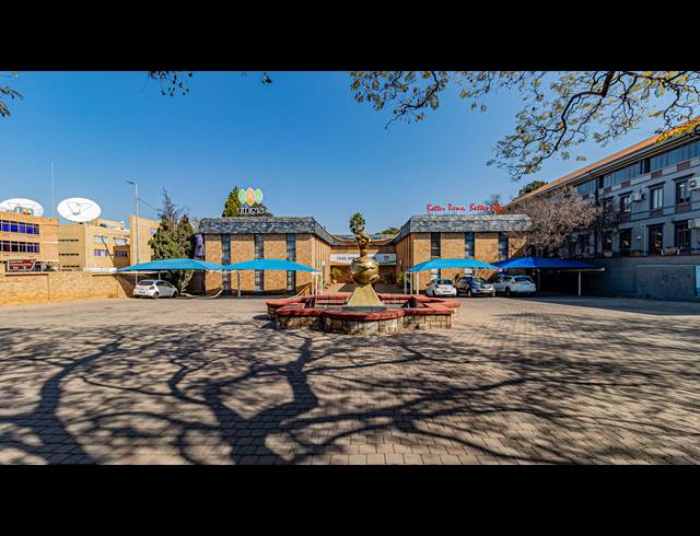 2,278M² OFFICE FOR SALE IN FERNDALE